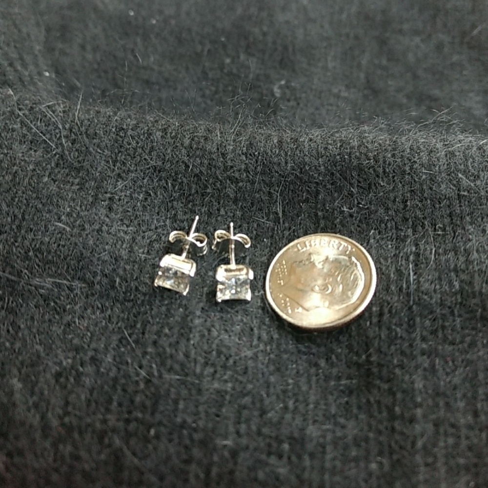 Square cut silver CZ earrings - Picture 2 of 2